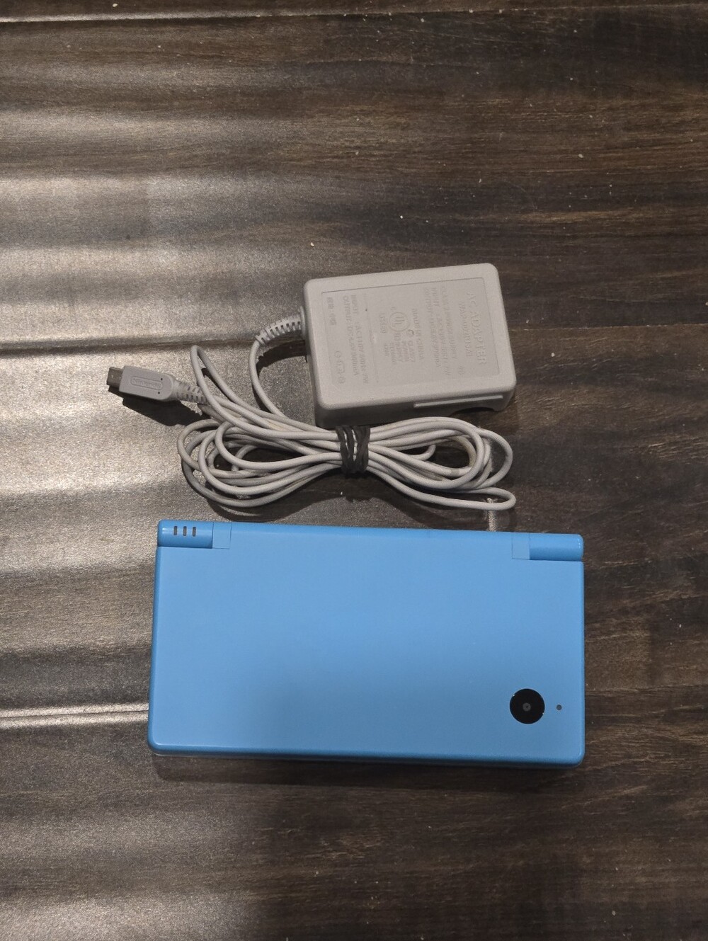 Electric Blue Nintendo DSi console (Model TWL-001)